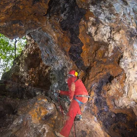 Skarn deposit in Etruscan-Roman mine