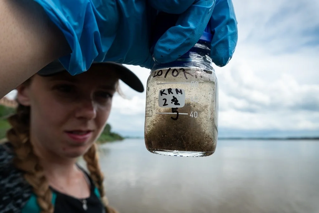 Sampling Plastic Fluxes in the Mekong River
