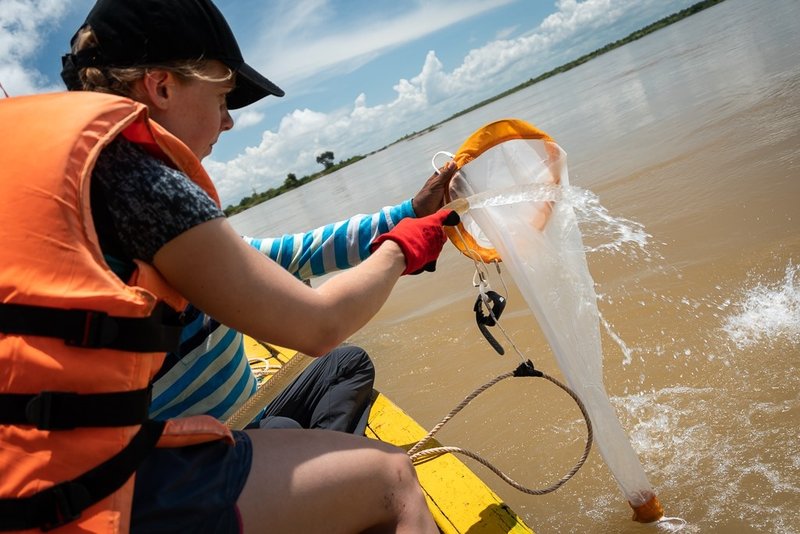 Sampling the Mekong River for Plastics