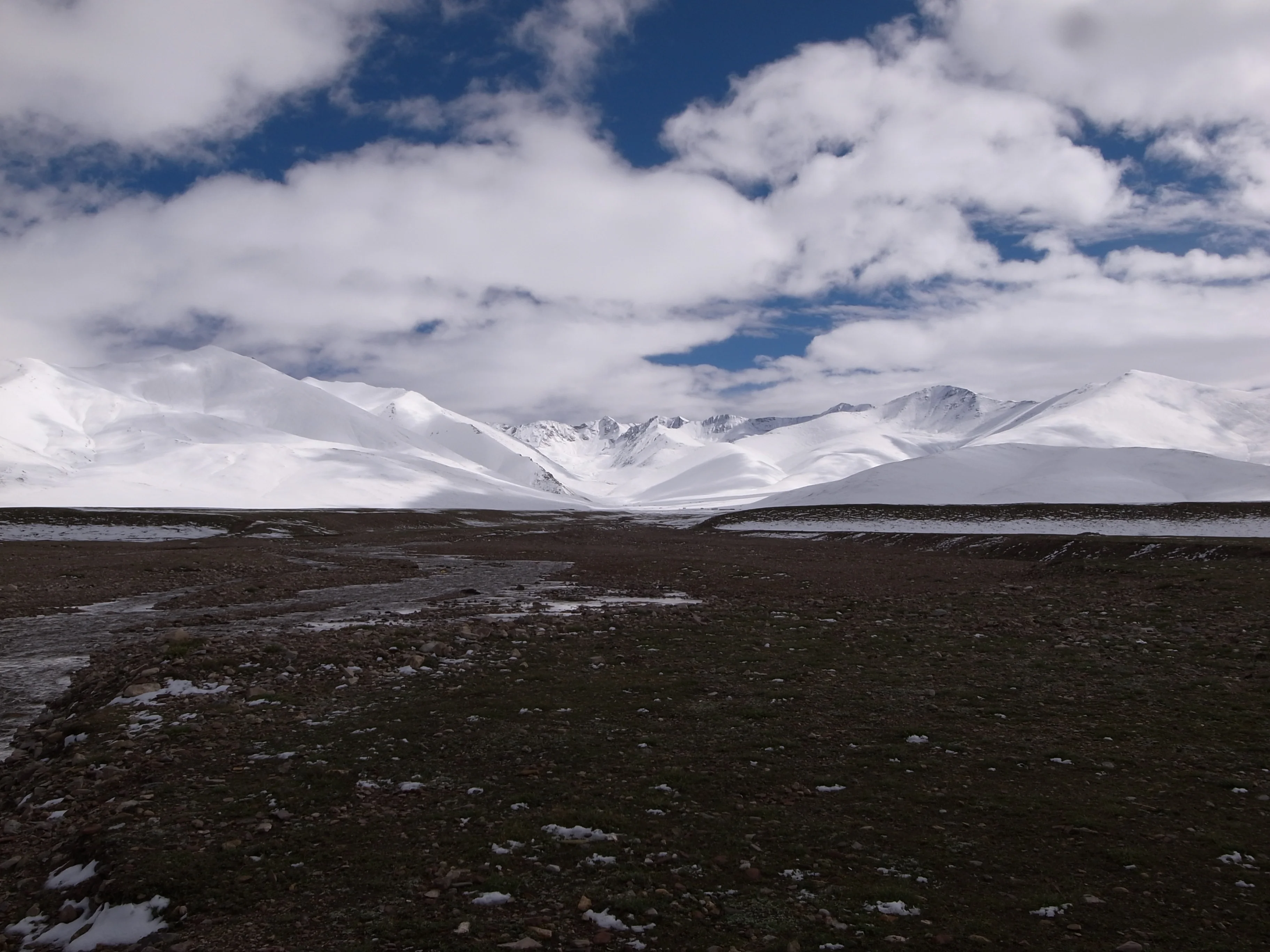 View on the snowy mountains of Nam Co