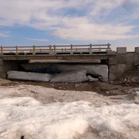 Ice under a Tibetan bridge