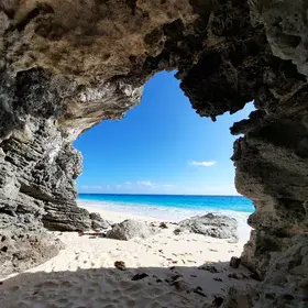Bermuda Grotto at Low Tide