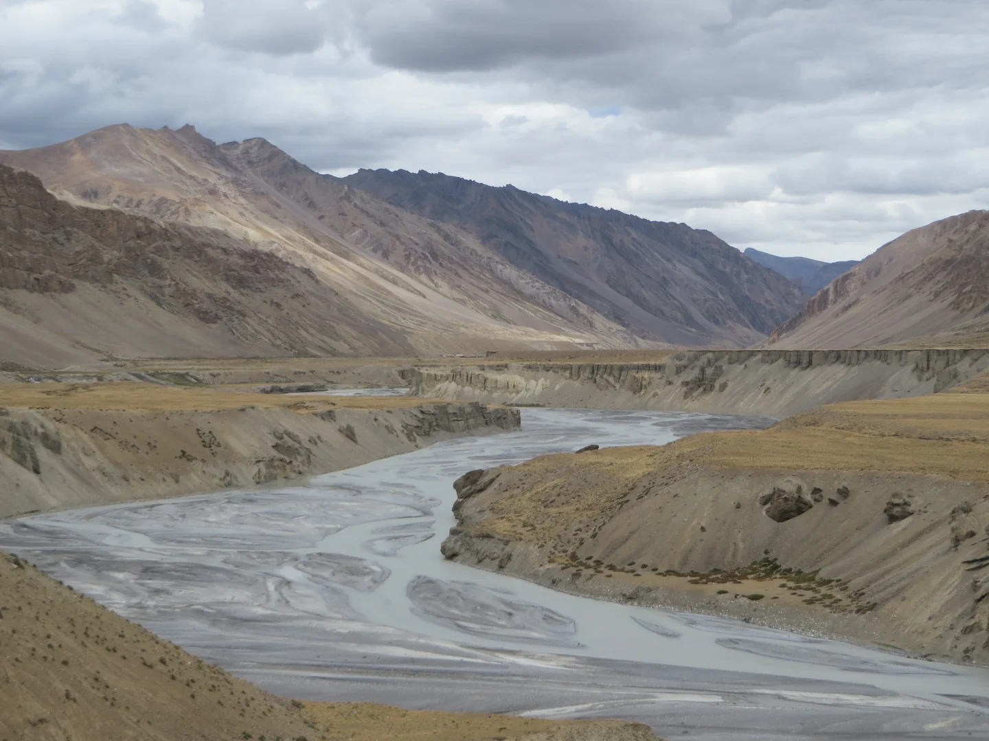 Rivers and Mountains in Himalays