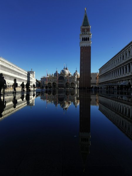 Venice, the city of resilience, the city of mirrors and mirages