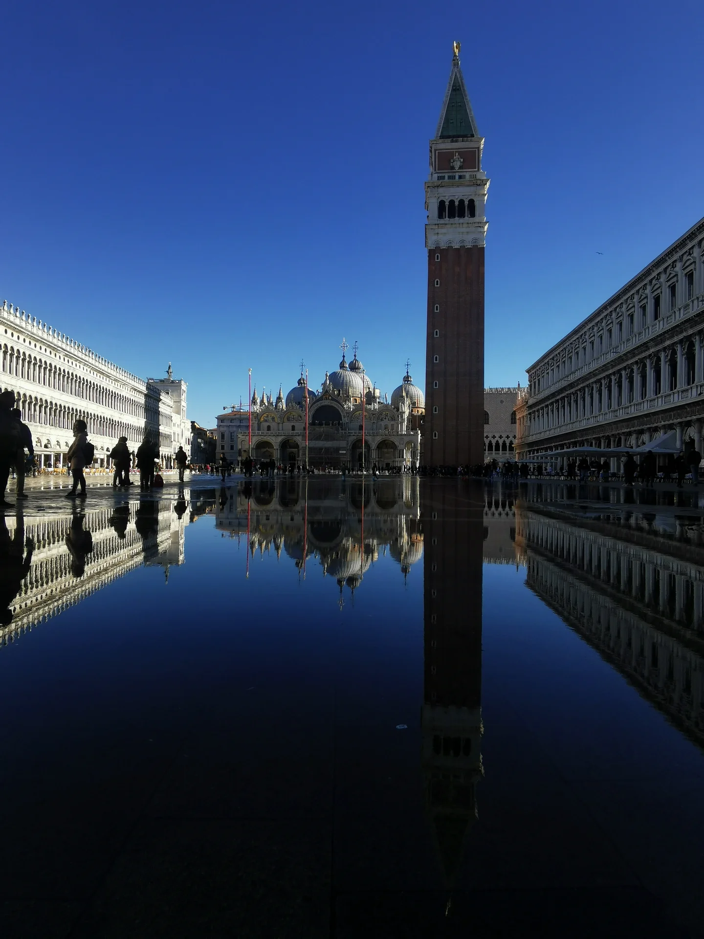 Venice, the city of resilience, the city of mirrors and mirages