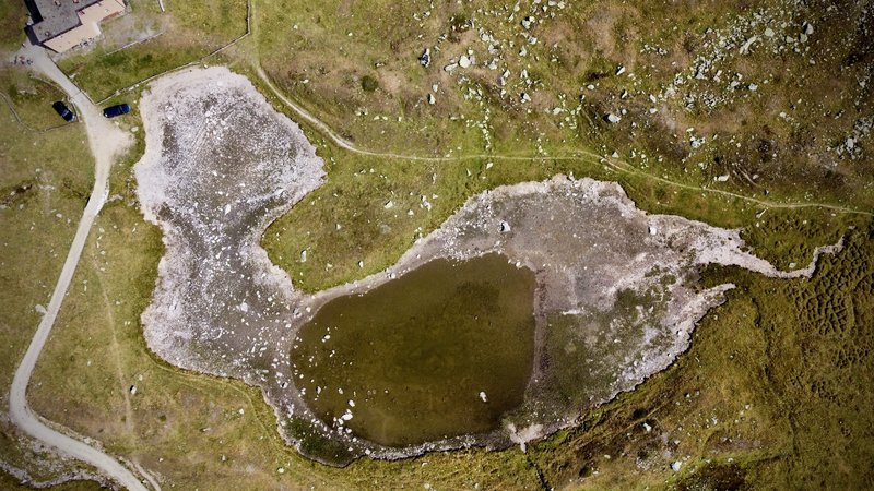 A ghost lake or a dry snail?