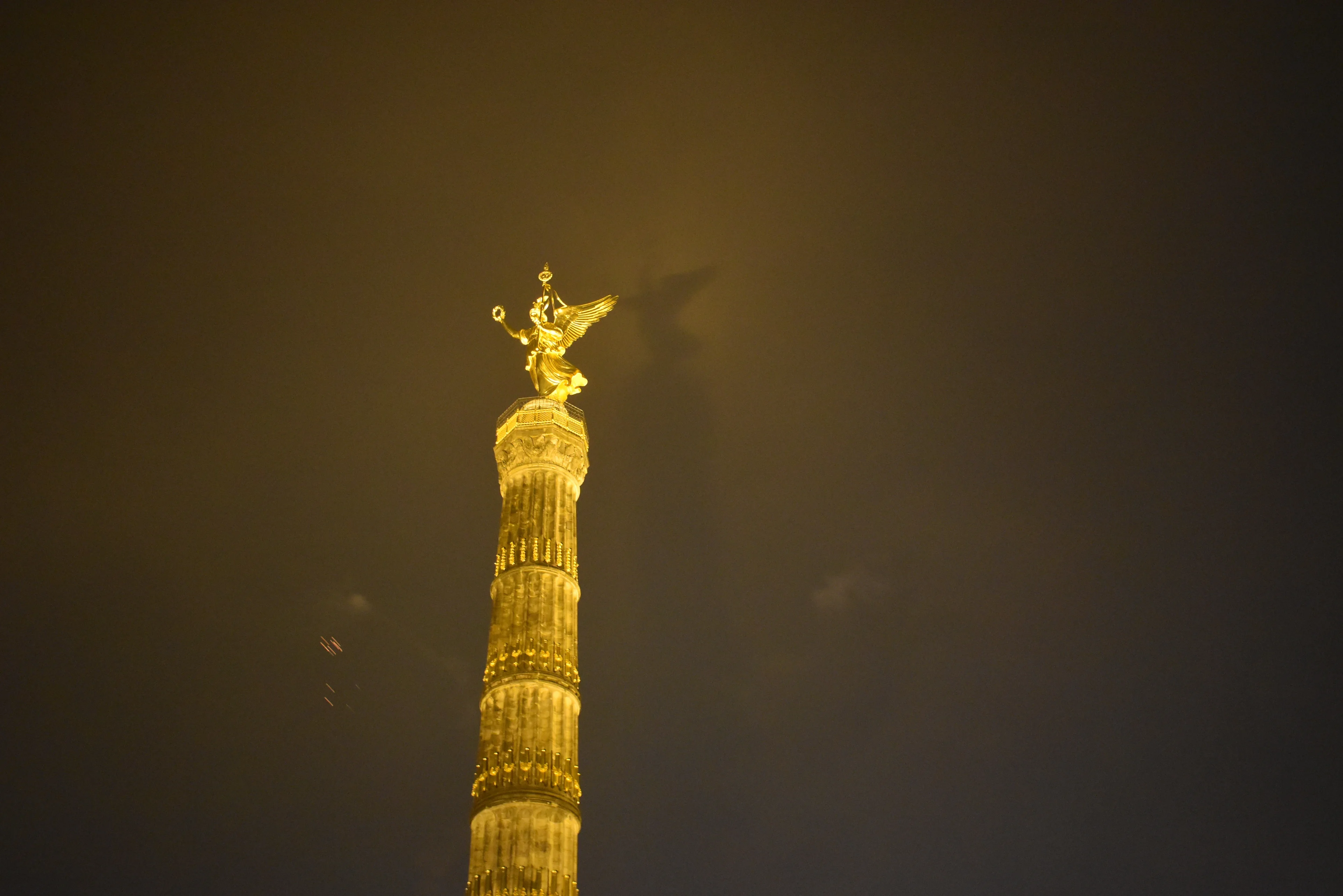 Smoke from fireworks: Shadow in thin air