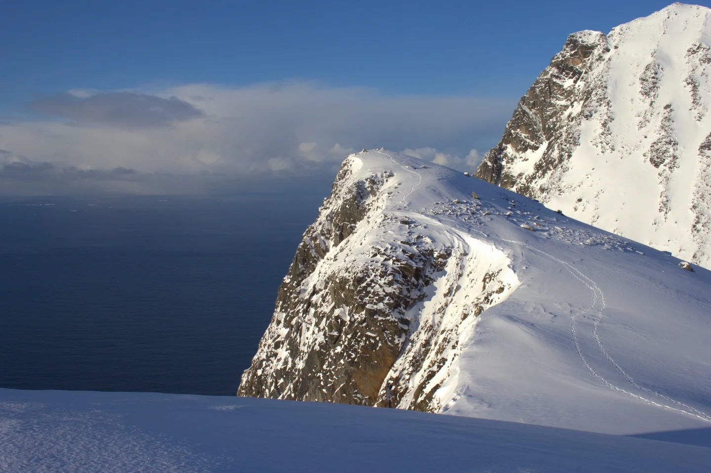 Stunning Rekvik mountaintops
