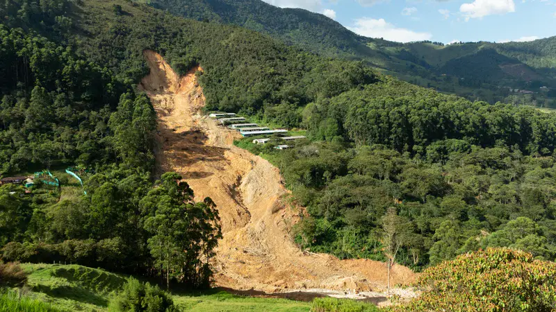 Medellín | Landslide in the Quebrada Doña María