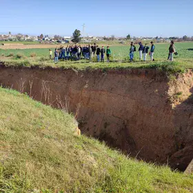 Walking on the wild side of the crack