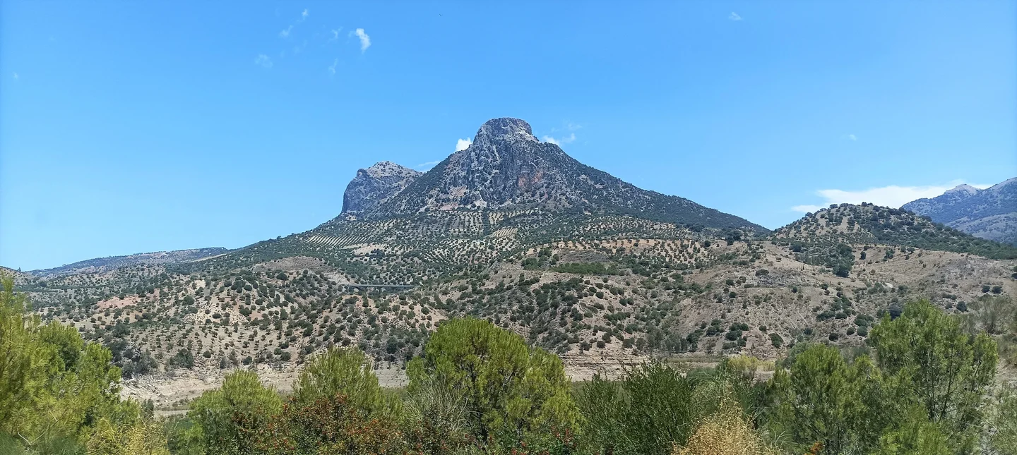 Sizzling skies above Jurassic peaks