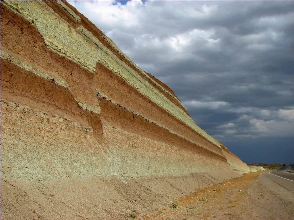 A Beautiful Normal Faults