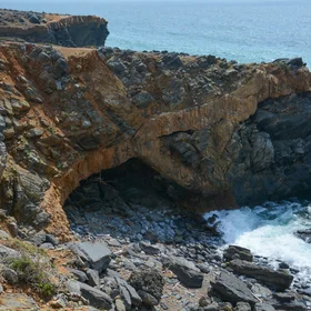 Ponta da Abelheira Geology