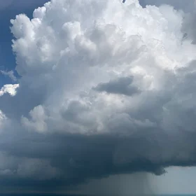Deep cumulonimbus cloud and rainshaft in Istanbul Türkiye