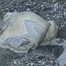 Dance of water and stone