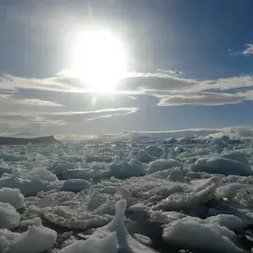 Tidewater changes in Antartic Peninsula