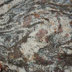 Migmatite 'sigmoid' in garnet-paragneiss