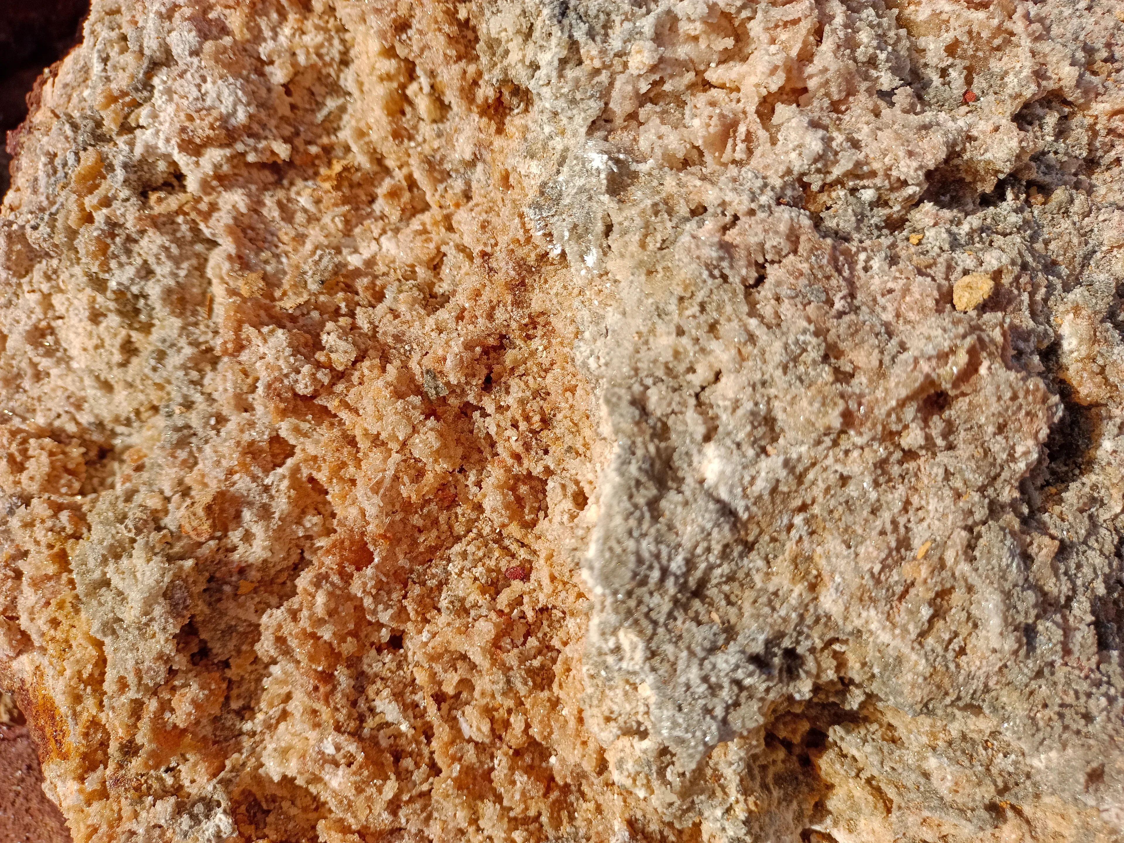Growth of Calcite (CaCO3) & Gypsum (CaSO4.2H2O) on Lead/Zinc Ore Deposits