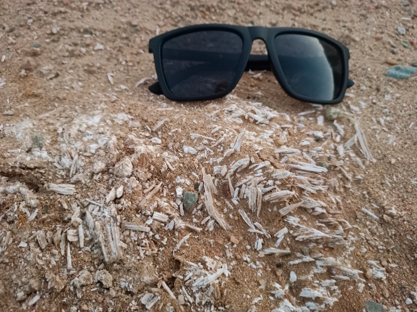 Needles-like Altered Gypsum Crystals within Lime and Sands Deposits