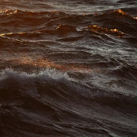 Bothnian Sea waves in the dusk