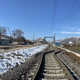 The 2023 earthquake in eastern Türkiye caused considerable surface deformation and damage to infrastructure.