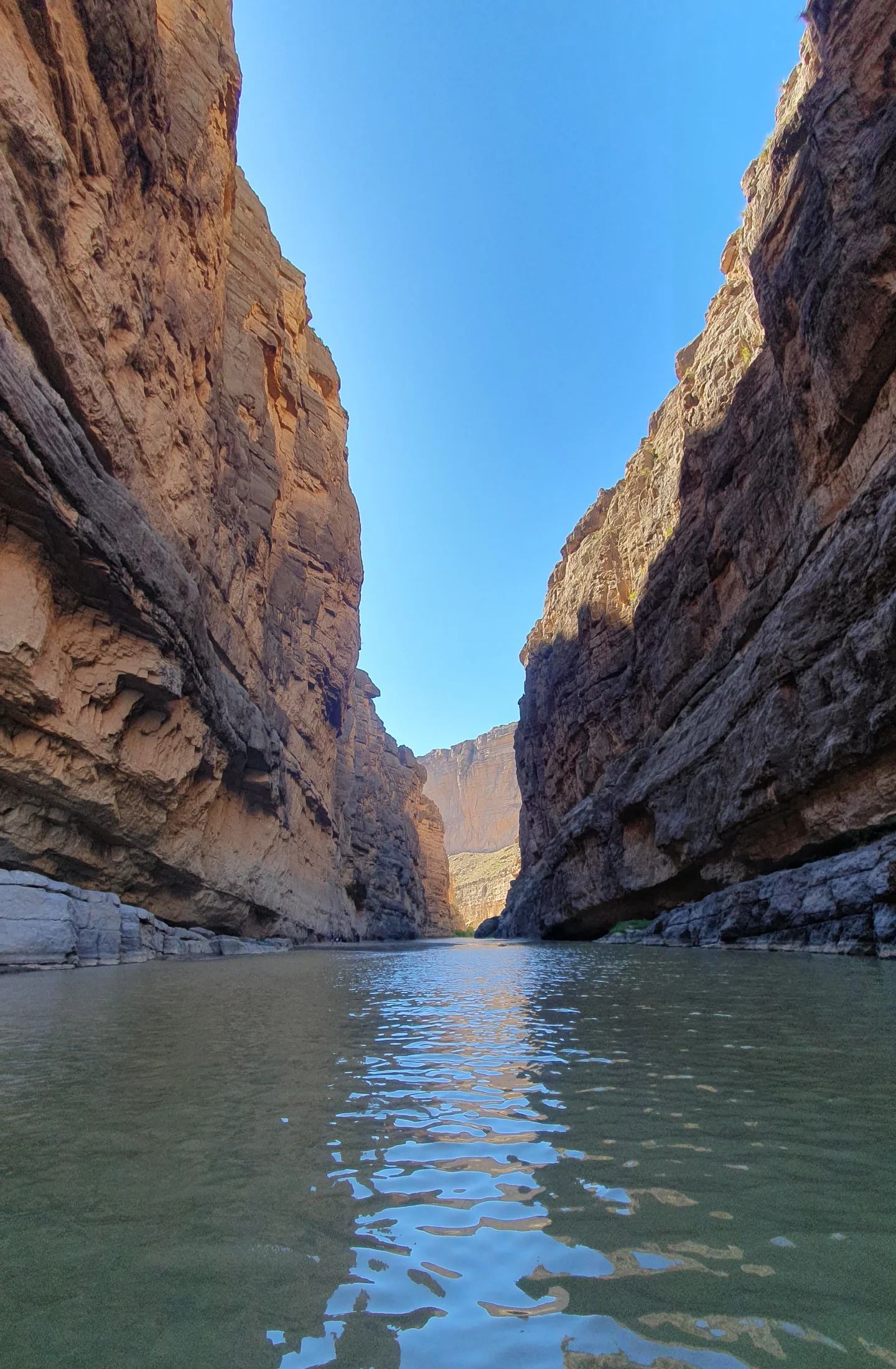 One Canyon unites two countries