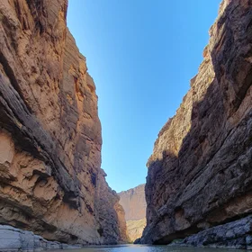 One Canyon unites two countries