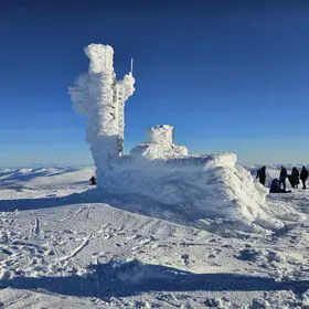 In Rare Clear Skies, the Lasting Signs of Winter on Cairn Gorm Remain