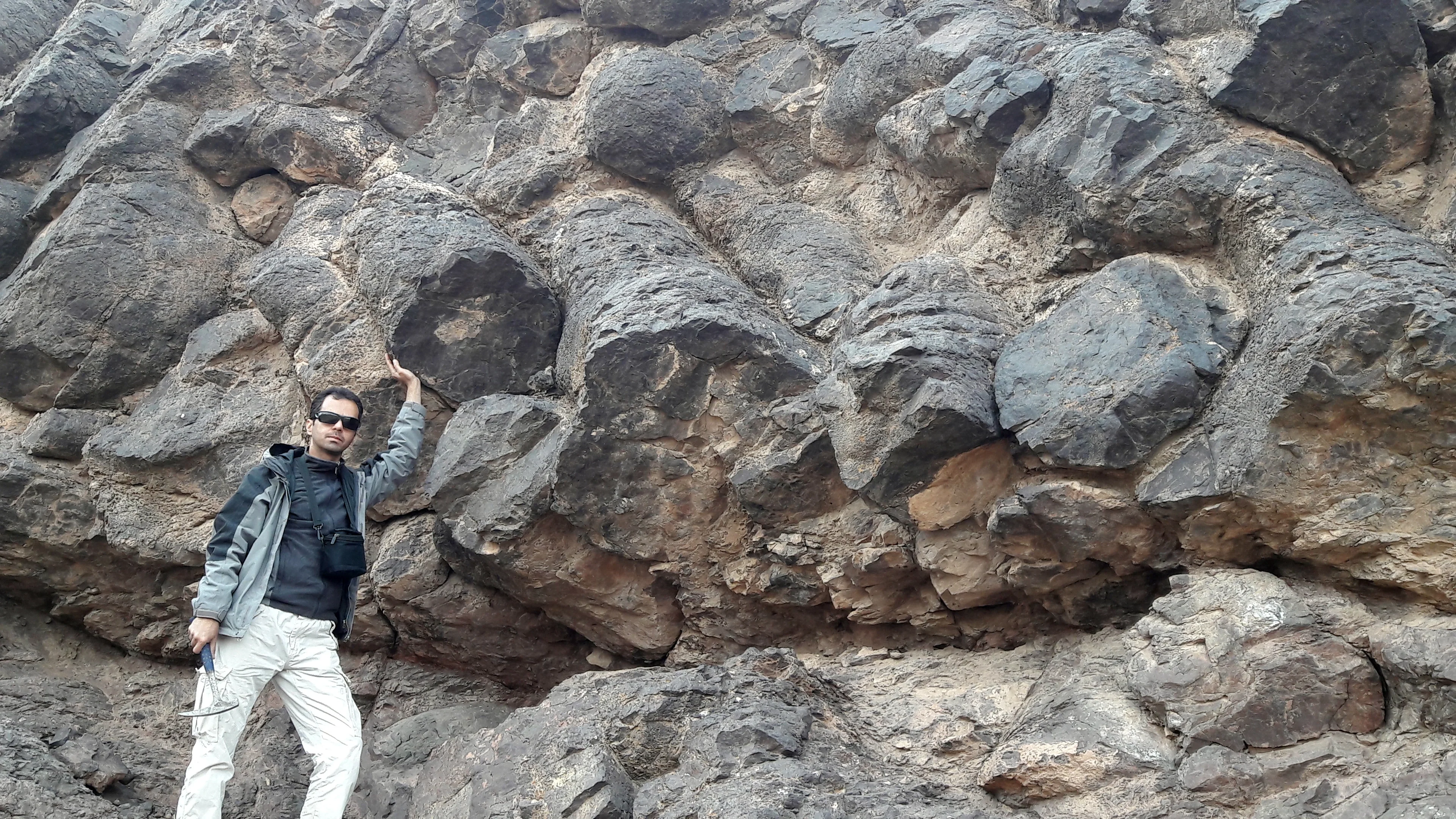 Neo-Tethys Pillow Lava,  MAHIRUD Cretaceous Island arc; Eastern Iran orogen
