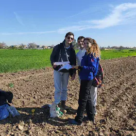 Soil science beyond the classroom walls