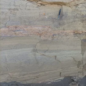 Mesoscale reverse fault