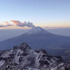 Popocatépetl at dawn