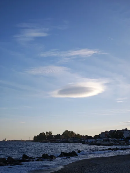Orographic Wave Clouds over the Strait of Messina