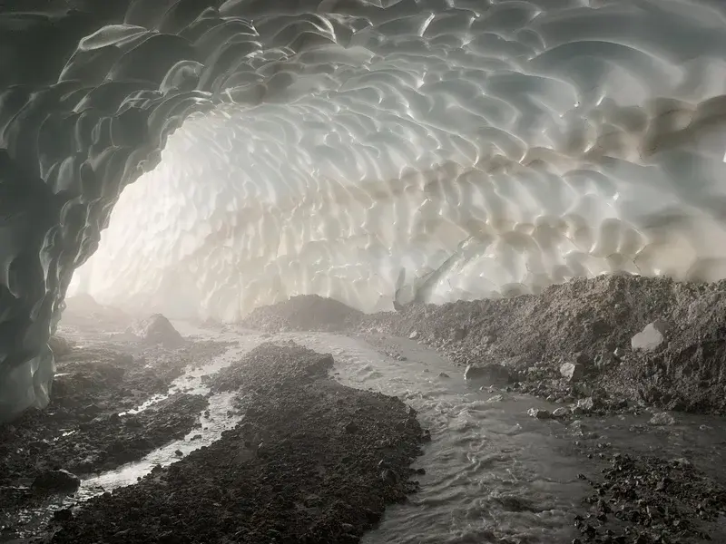 The subglacial environment of Mount Baker's Sherman Crater