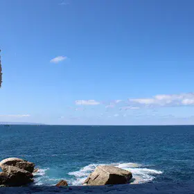 Where Waves Carve the Mountain