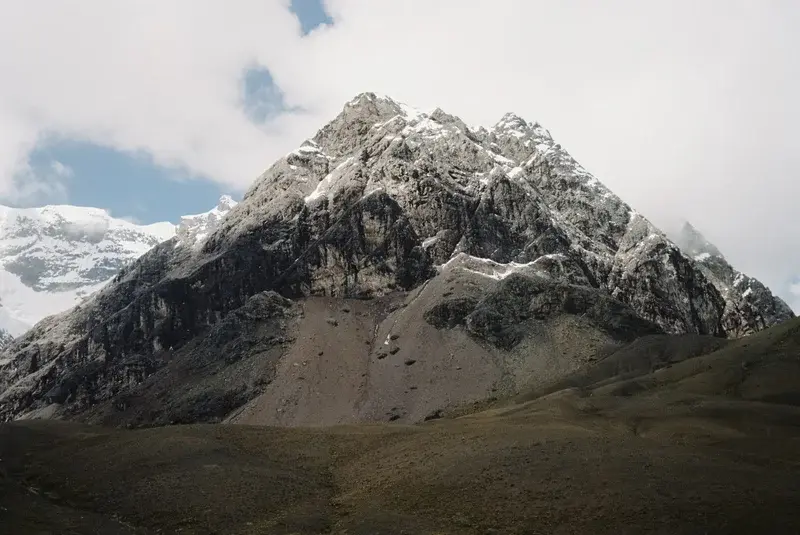 Where Glacier Retreat Reveals the Apu