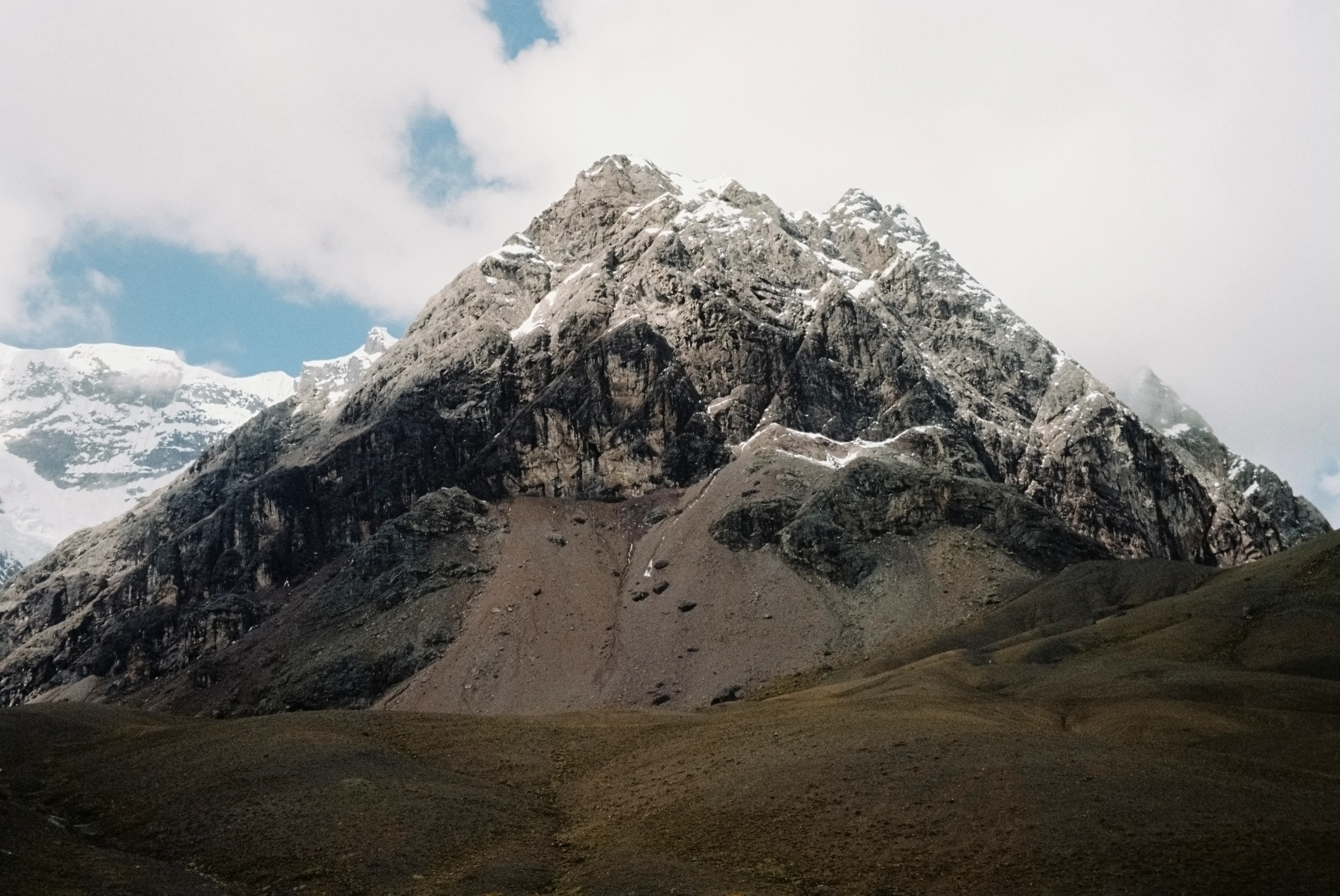 Where Glacier Retreat Reveals the Apu