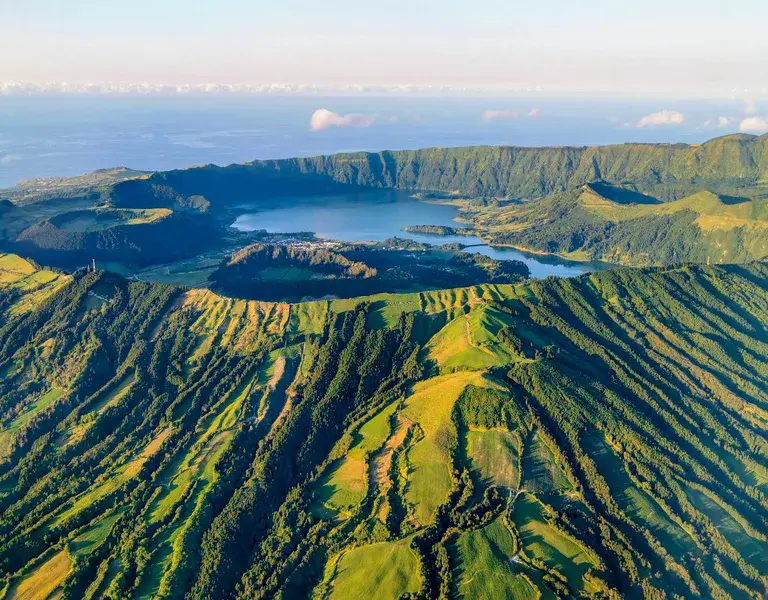 Dual Lacustrine Systems within the Sete Cidades Volcanic Caldera