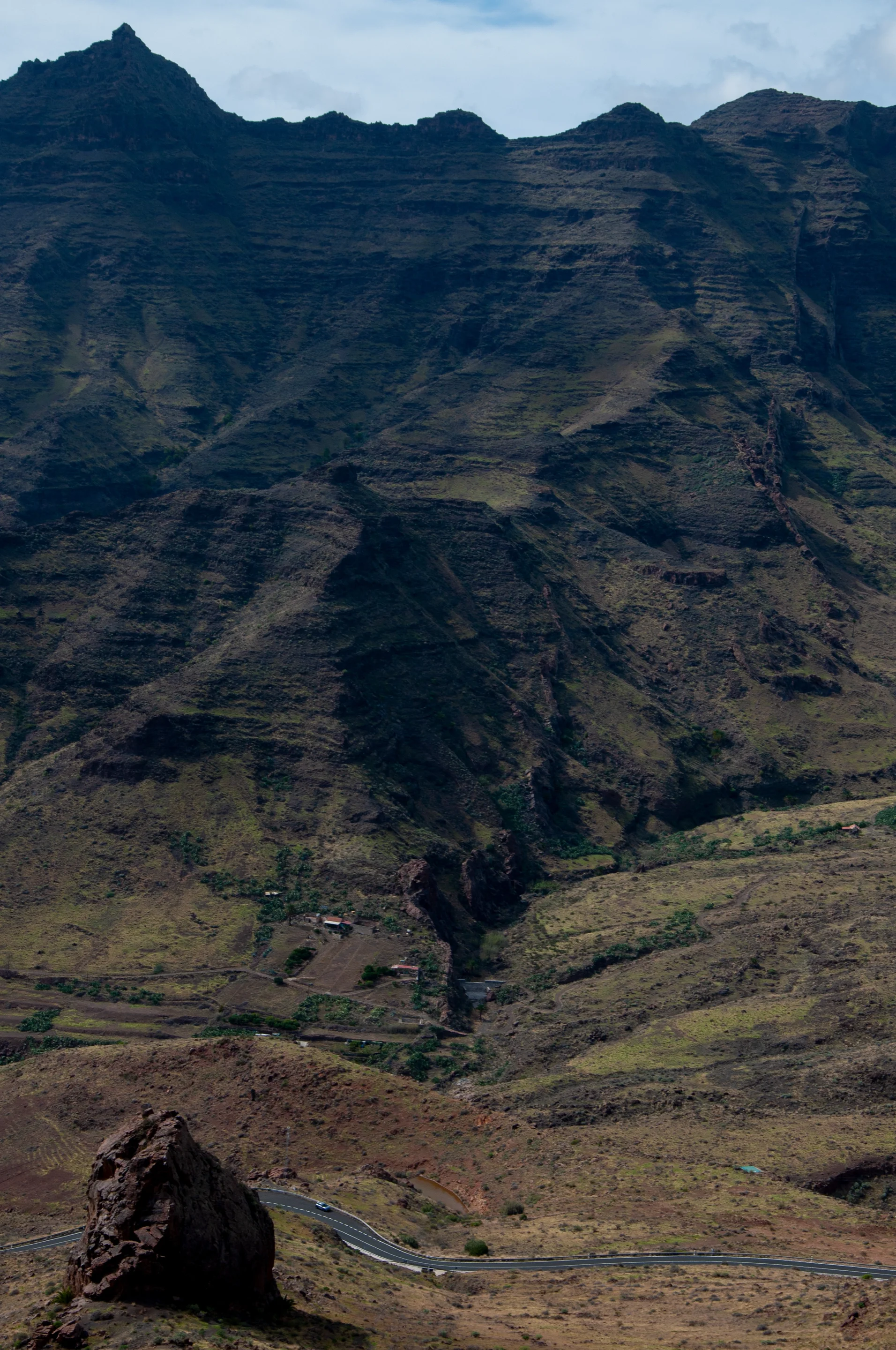How to deal with nature: anthropogenic cross-cutting relationships