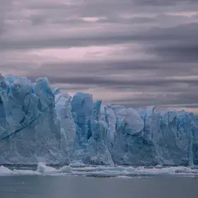 Structures of the Perito Moreno glacier