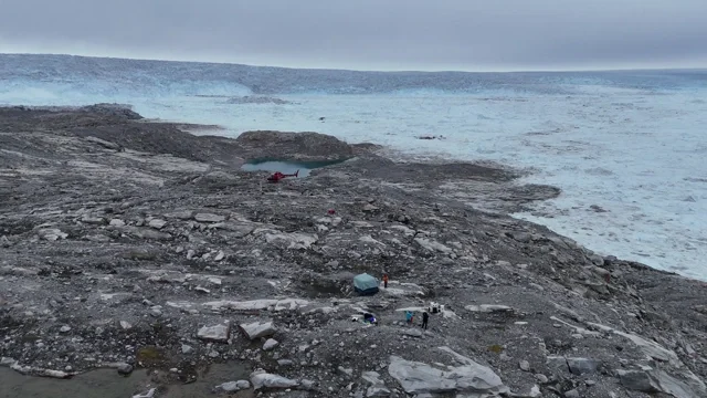 Quantum Gravimeter in Greenland