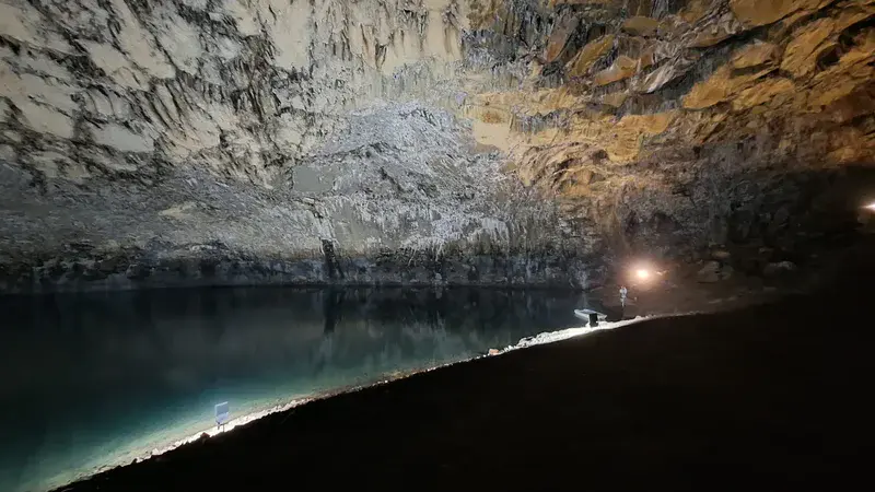Furna do Enxofre (Sulphur Cave), Graciosa Island