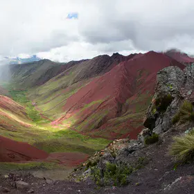 El Valle Rojo: a jewel of colours in the Peruvian Andes