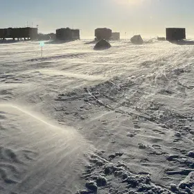 Antarctic Summer Breeze